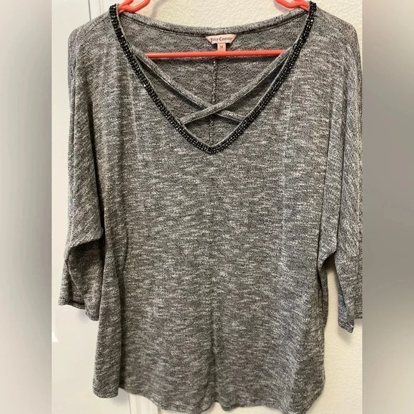 Juicy Couture women’s  Y2K grey V-neck beaded top size M - Picture 1 of 3